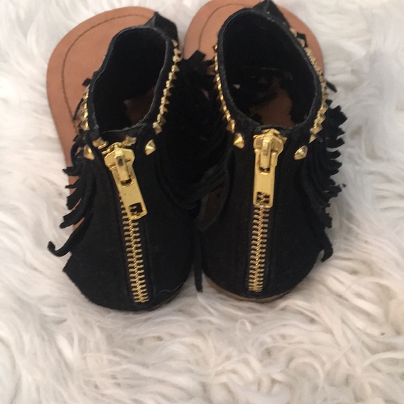 Sandals - Picture 3 of 3